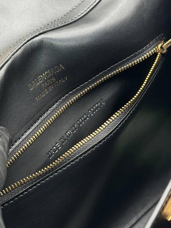 BALENCIAGA 1112 - b6545