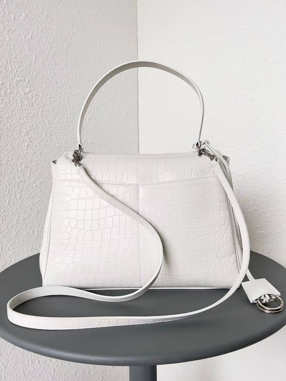 BALENCIAGA 1 - b6768